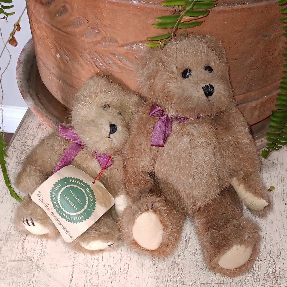 TWO BOYDS BEARS ARCHIVE EDITION... #5925